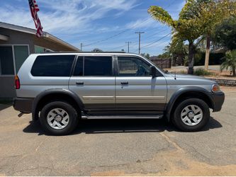 2000 Mitsubishi Montero