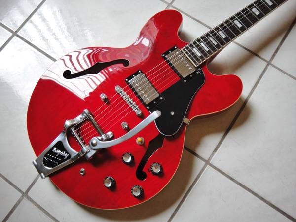 Epiphone 335 w Bigsby
