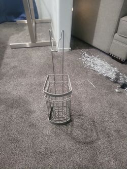 Toilet paper holder