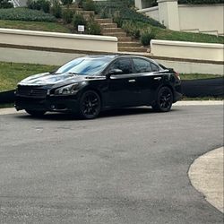 2010 Nissan Maxima 