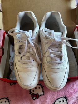 Women’s Nike shoes
