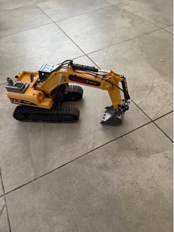 Excavator with control remote