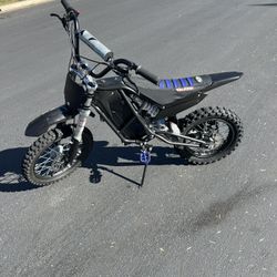 Ebox 2024 Electric Dirt Bike - NO E-BIKE TRADES