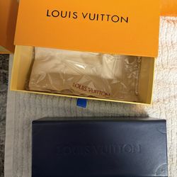 Authentic Louis Vuitton Designer Sunglasses