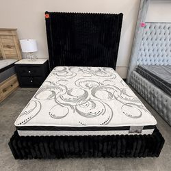 QUEEN BED FRAME 