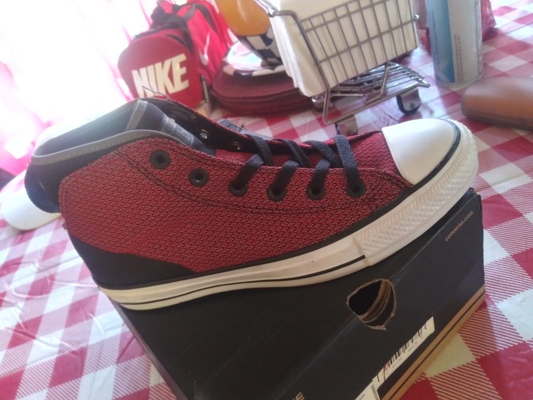 Red Converse