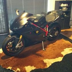 2010 Ducati 1198 S