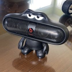 Beats Pill