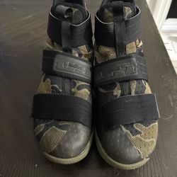 Vintage Lebron “Army Camo” Soldier Tens