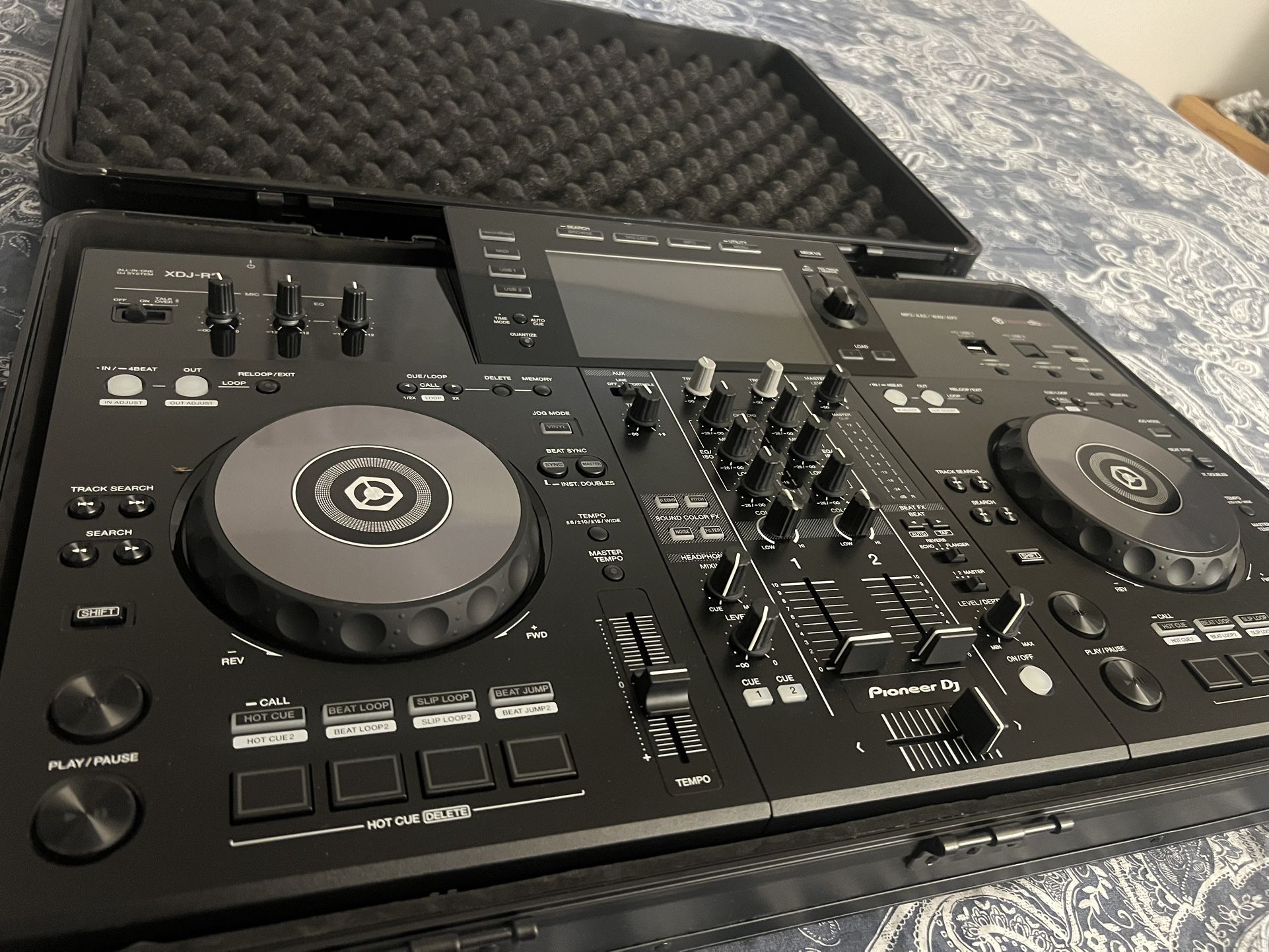 Pioneer XDJ RR + Akai MPD 226