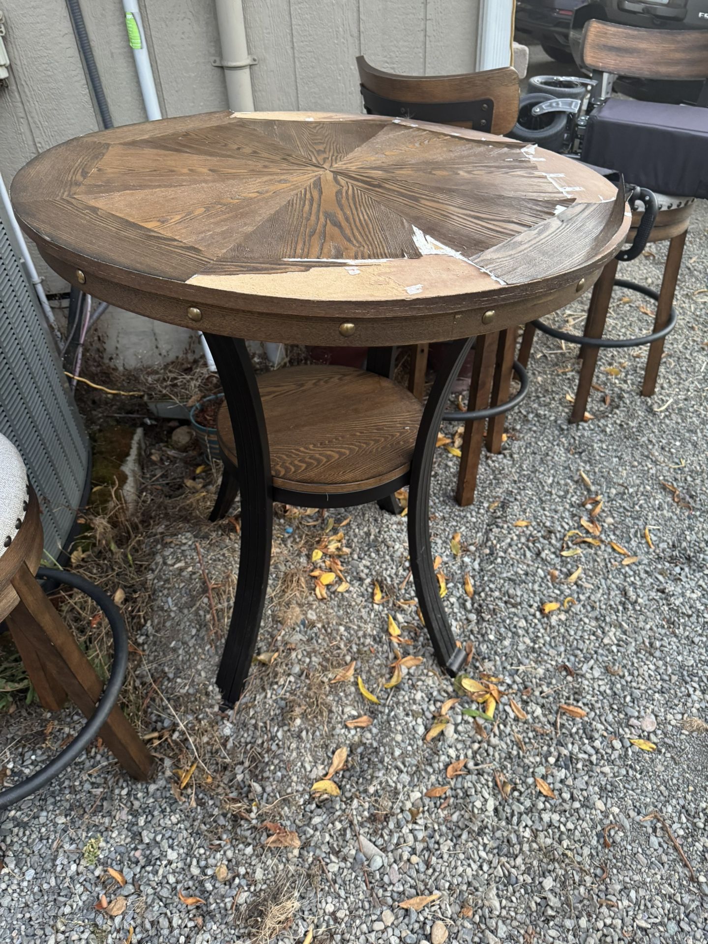 Table and 4 Chairs