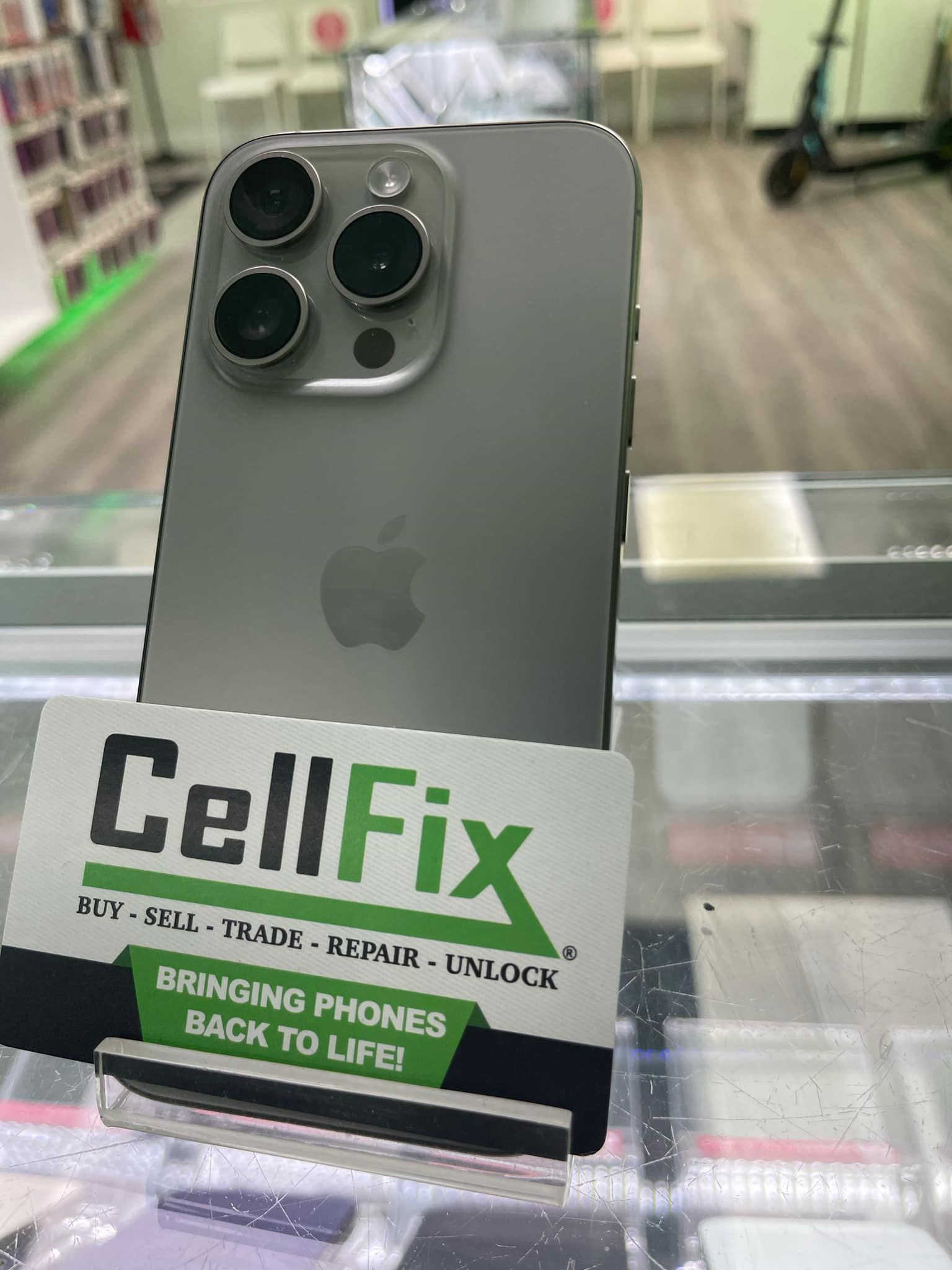 iPhone 15 Pro 1 Terabyte Unlocked