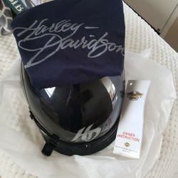 Ladies size medium Harley David sons helmet