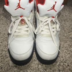 Air Jordan 5 Retro Fire Red Size 9.5  (used no box)