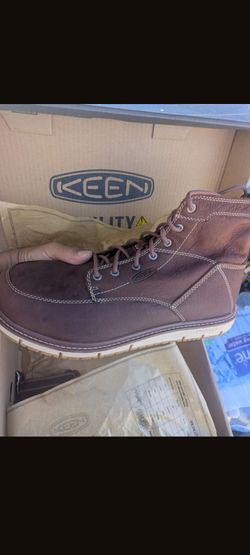 Boots size 12