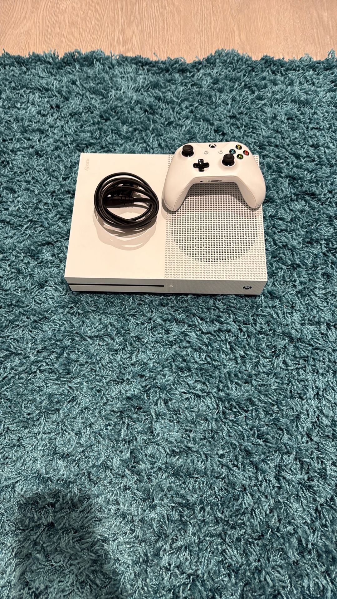 Xbox One S- Excellent Condition