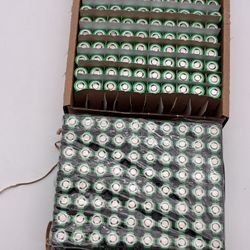 Lot of 160 Samsung INR18650-25R 18650 Li-Ion Rechargeable Batteries 2500mAh 20A 