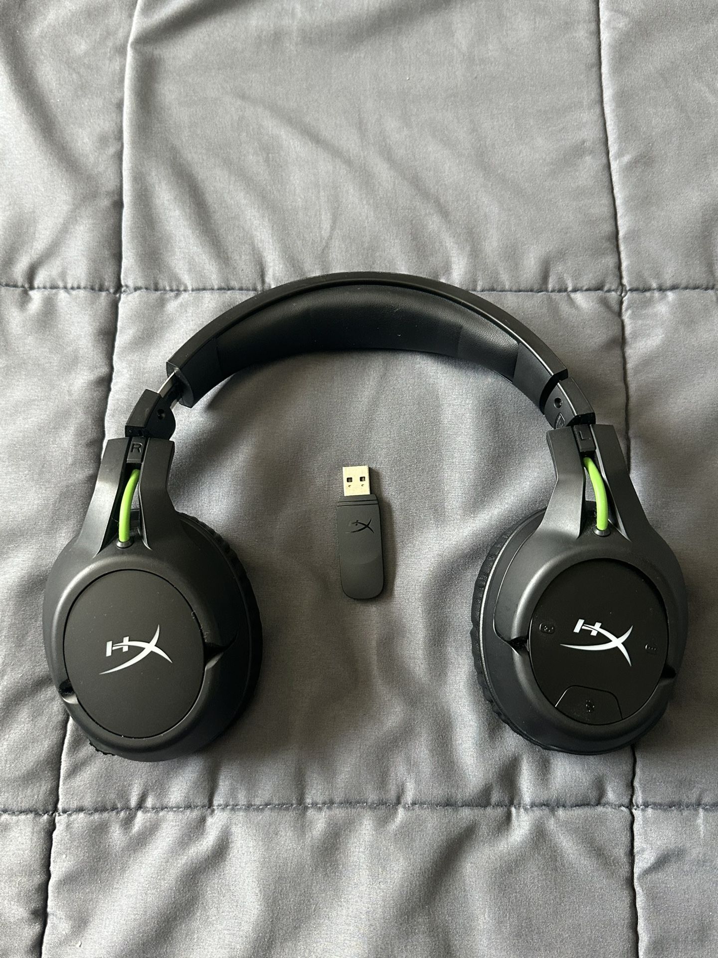 Xbox Wireless HyperX Headset With Mic