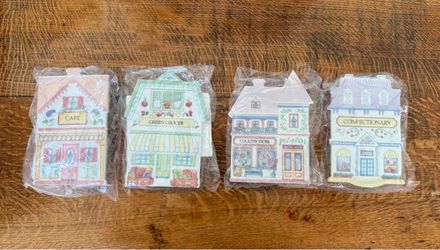 Vintage Lenox village trivets with certificate mint condition