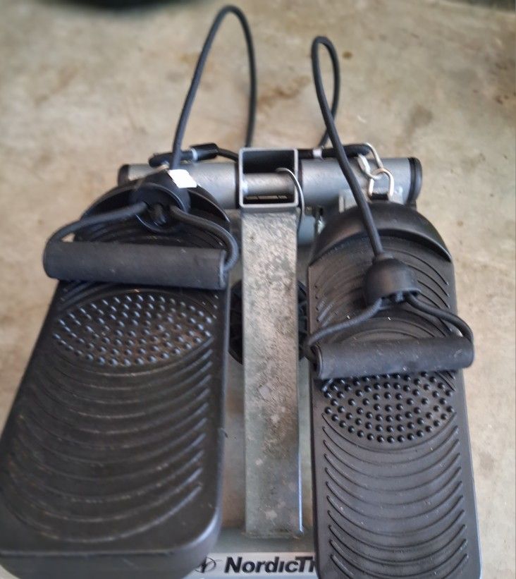 Nordic Trac Stepper With Resistance Bands ($20)