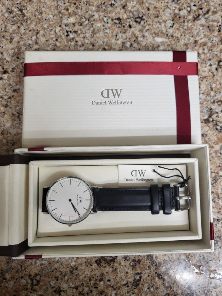 Daniel Wellington Classic Sheffield Watch 0608DW