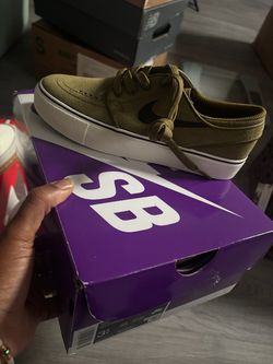 Brand new Nike SD