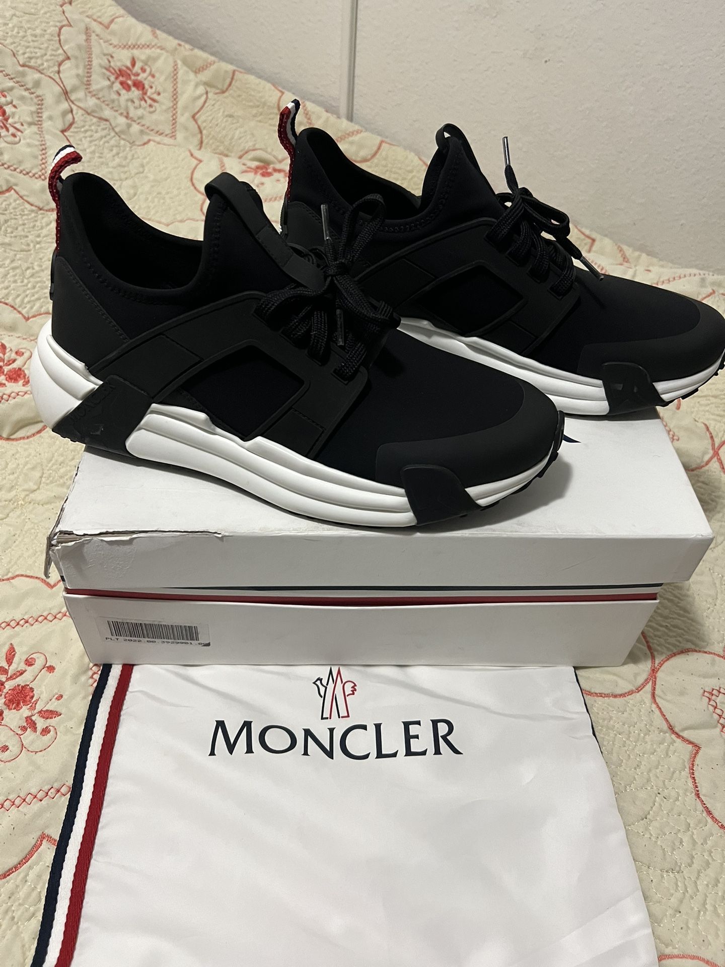 Moncler Men's Lunarove Nylon Low-Top Sneakers Size 11. New.