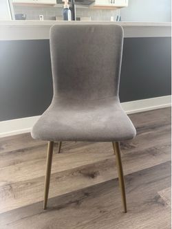 Set of 4 dining chairs
