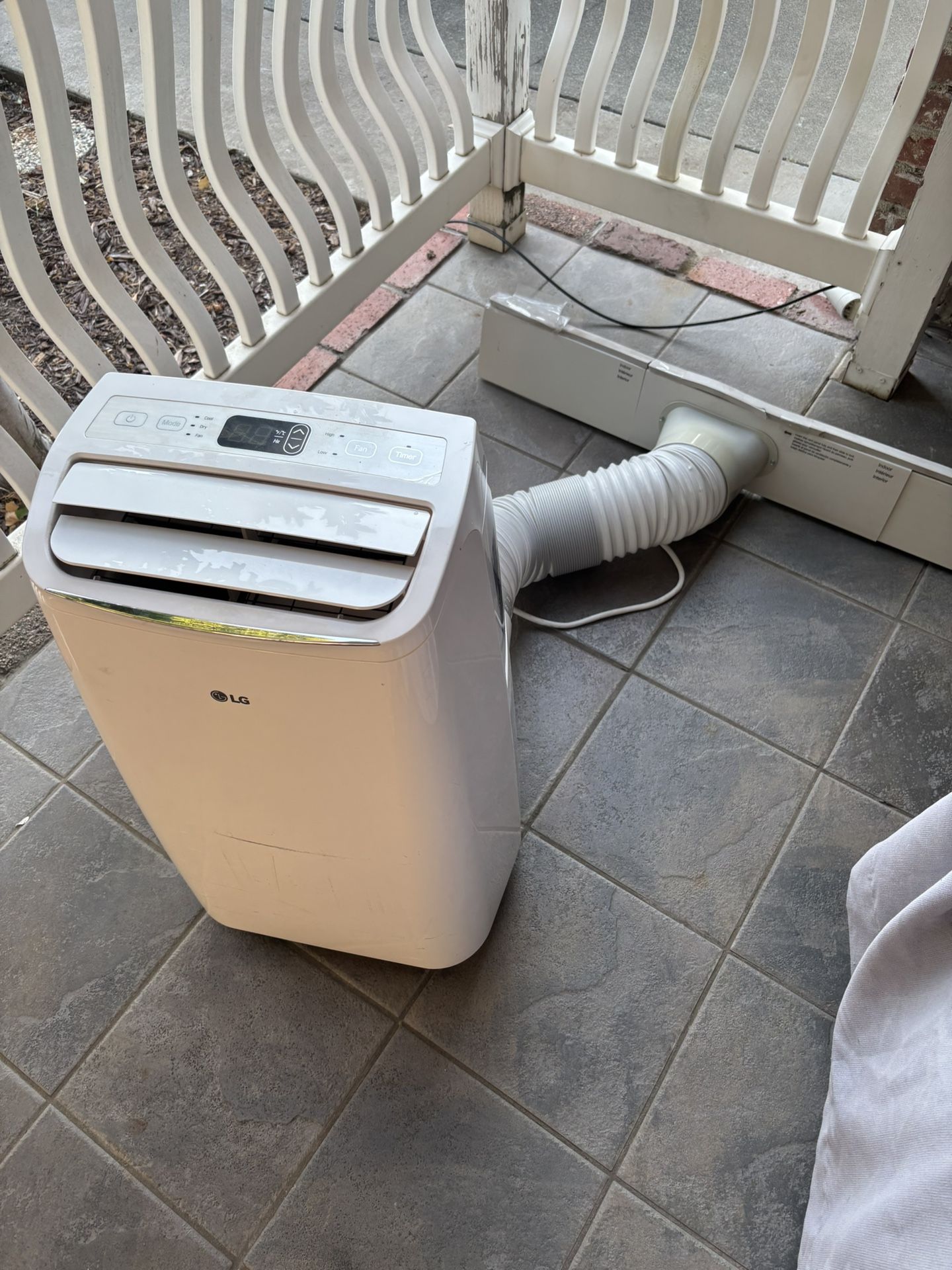 LG Portable AC