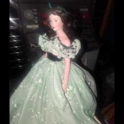 FRANKLIN HEIRLOOM SCARLET O'HARA  18" PORCELAIN DOLL 