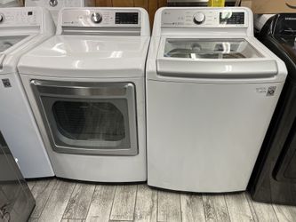 LG WASHER AND GAS DRYER TOP LOAD SET