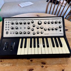 Moog Sub Phatty Analog Synthesizer