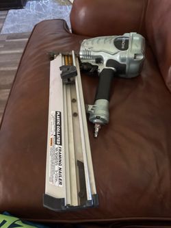 Hitachi NR90AE Framing Nailer