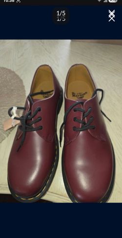Dr Martens Sizes 10 Men 
1461 Smooth Leather Oxford Shoes