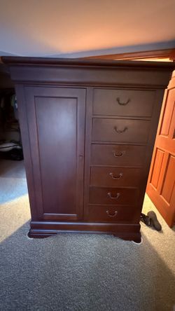 Gentleman’s Chest – Cherry