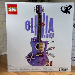 LEGO Editions Olivia Rodrigo's Dual Guitar 43031 New Sealed