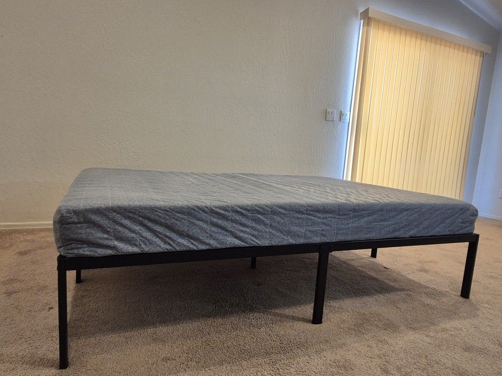 Full Size Bed Frame And Matress