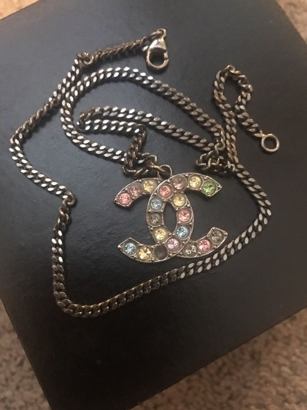 CHANEL gunmetal rhinestone necklace AUTHENTIC for Sale in Las