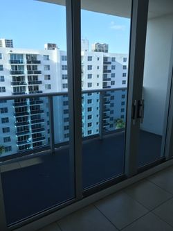 2/2 Miami Beach!!!, only 1 month for move in!!!!!