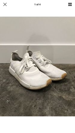 Men’s Adidas nmd r1 white/gum size 10.5