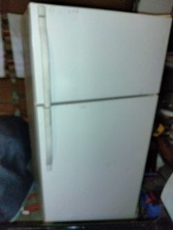 Kenmore Refrigerator 