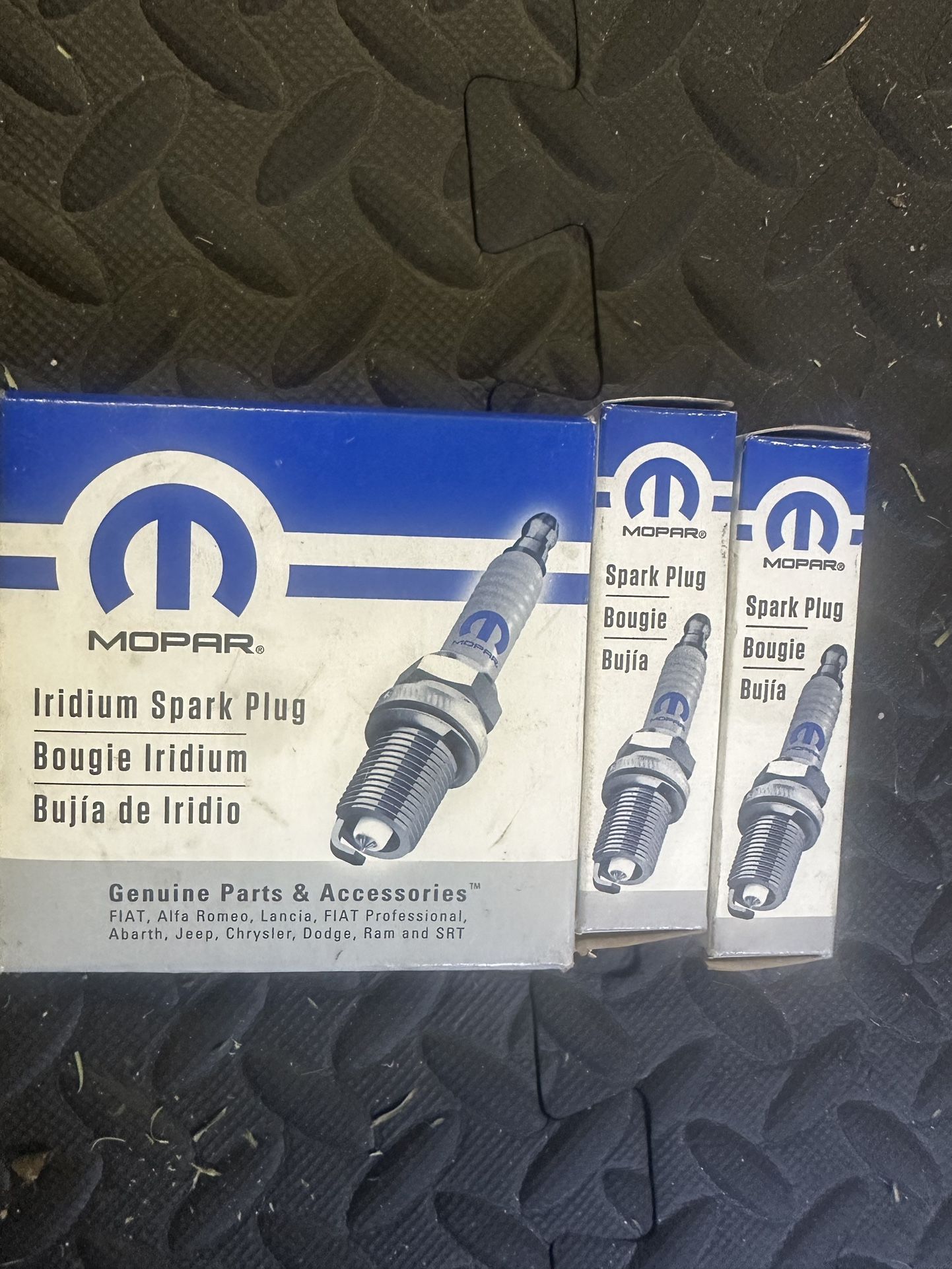 Spark Plugs For 3.6L Mopar Engine