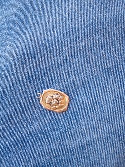 10 k pendant