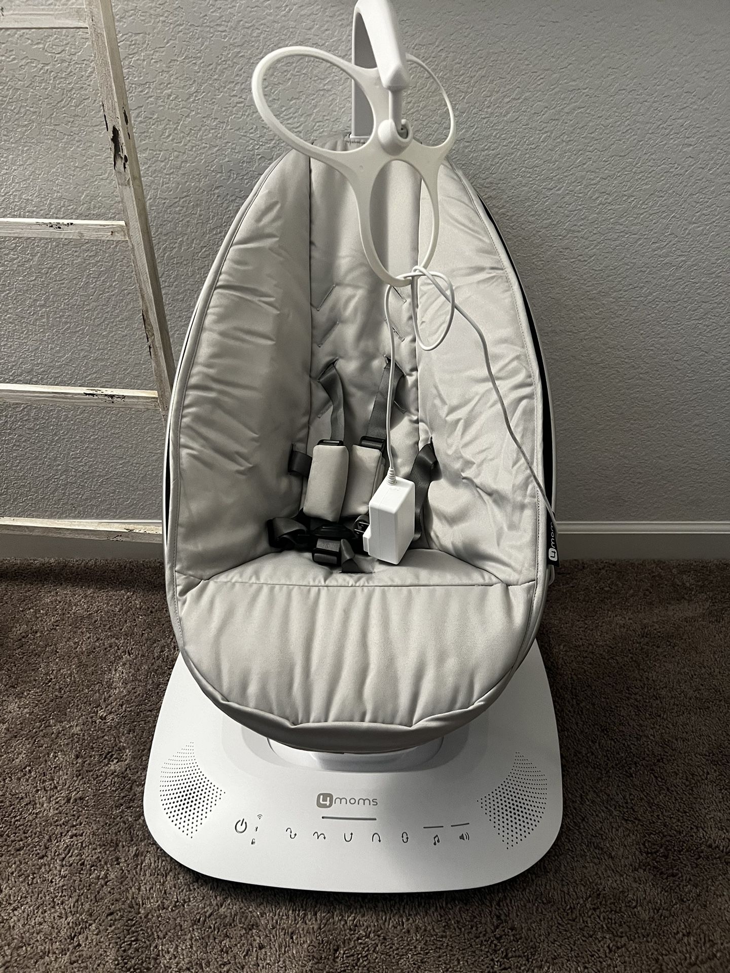 mamaRoo® multi-motion baby swing