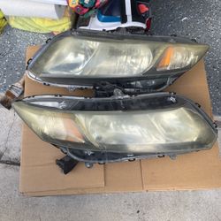 Used Headlight Pair for Honda Civic 2014 – Great Deal!