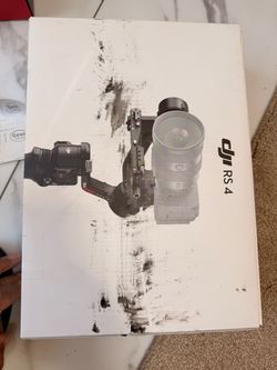 DJI RS 4, Gimbal Stabilizer for Camera, Canon/Sony/Nikon/Fujifilm 2nd-Gen Native Vertical Shooting, 2-Mode Switch Joystick, Teflon Axis Arms, 3kg Payl