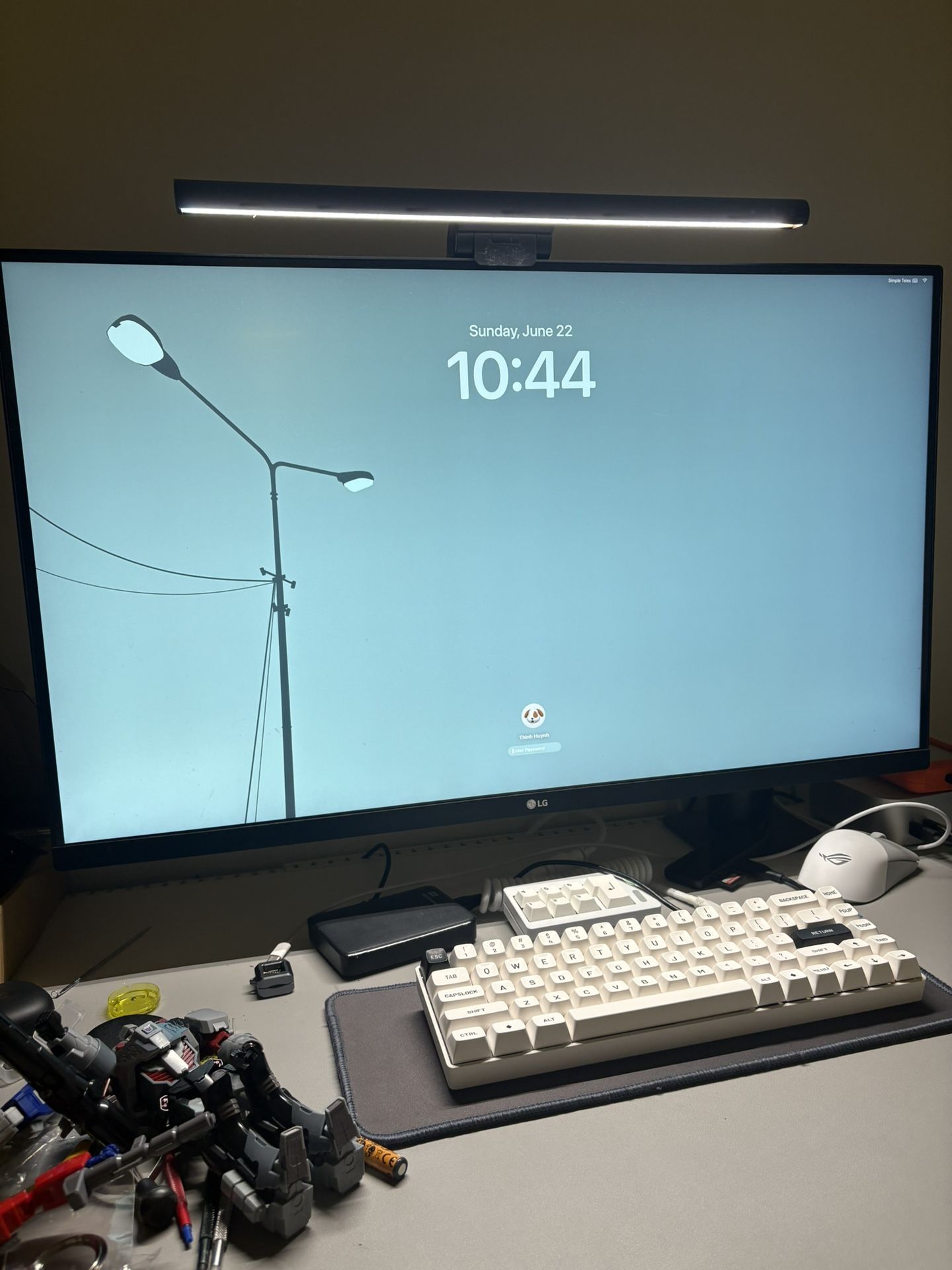 LG Ultrafine 32in Monitor