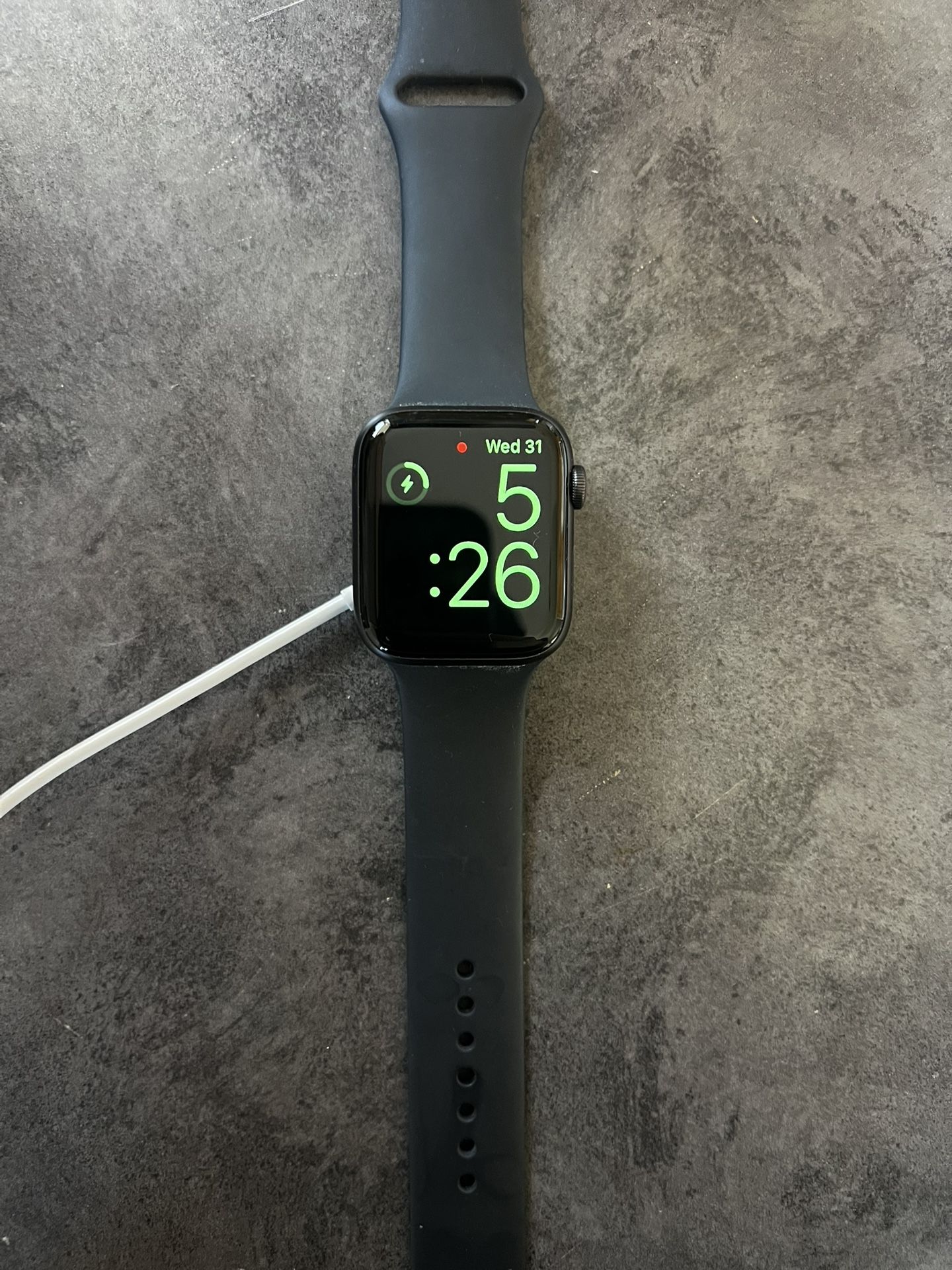 Apple Watch SE GPS + Cellular 