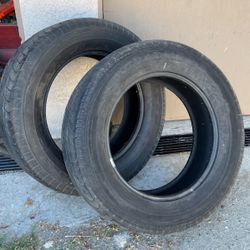 Tires 275/60/20 Used In Good Condition