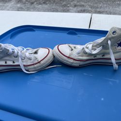 Children's White High Top Converse Tennis Shoes Size 13 